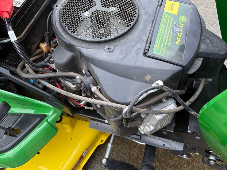 2021-john-deere-x390-image-4