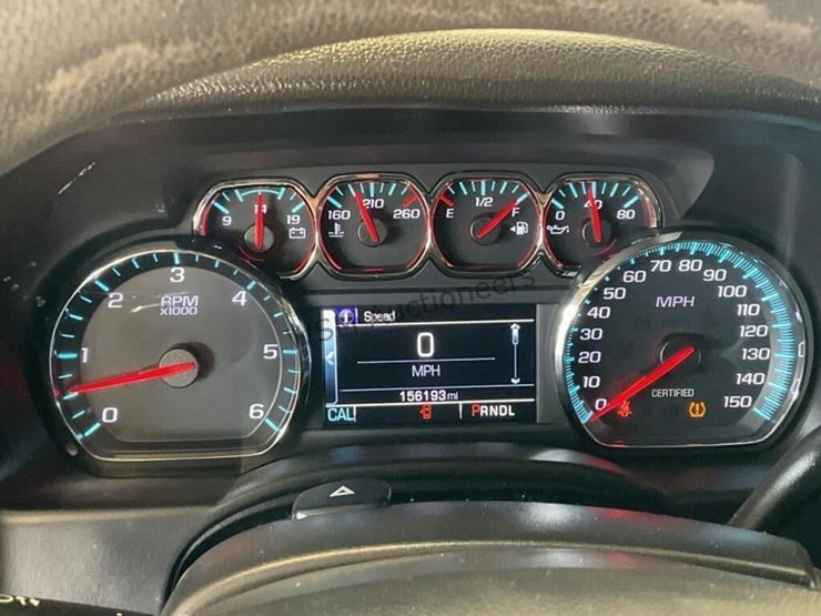 2019-chevrolet-tahoe-image-17