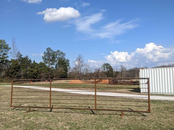 qty-(1)-24'-free-standing-pipe-fence-panel-image-4