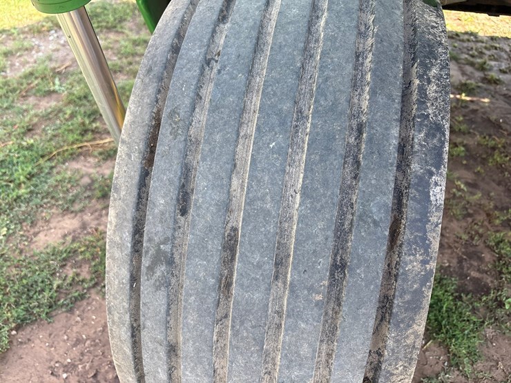 john-deere-635-image-40