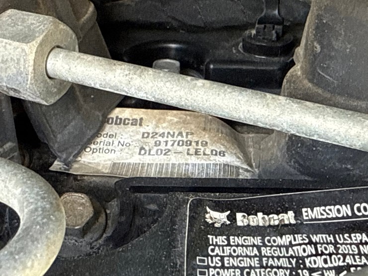 2019-bobcat-t550-image-38