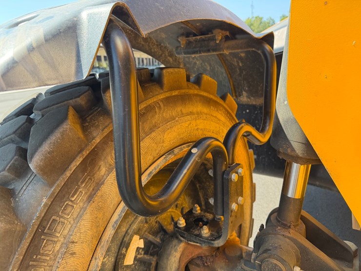 2024-jcb-509-42-image-102