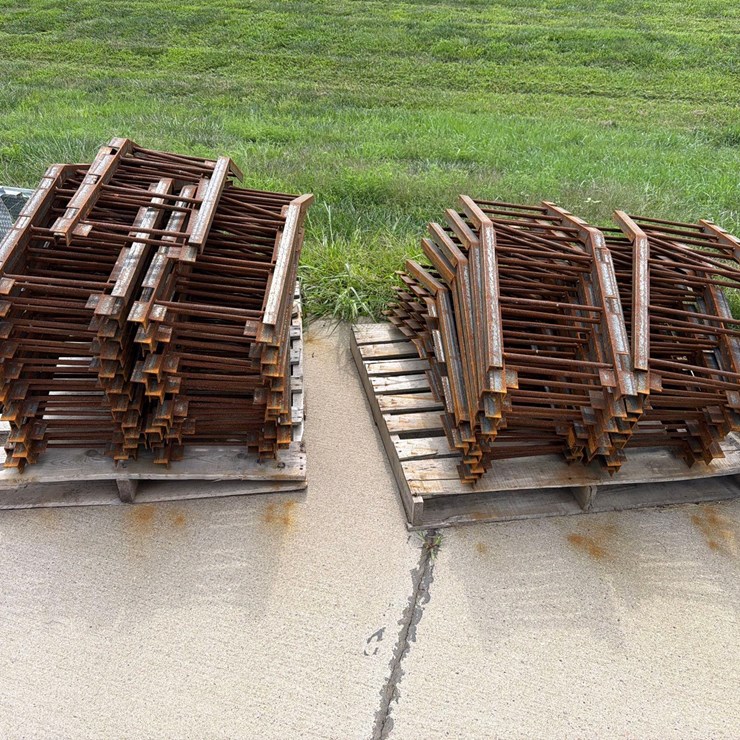 2 Pallets Of V Shaped Grain Bin Supports