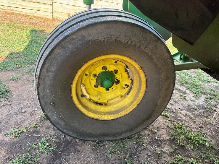 john-deere-635-image-39