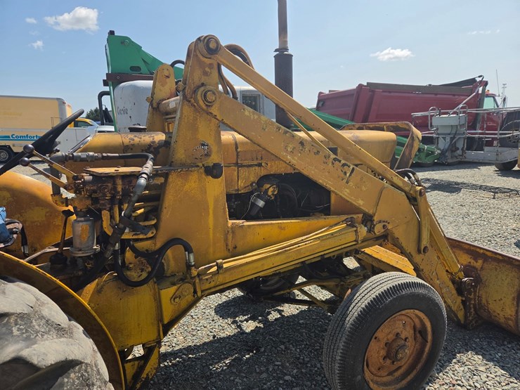 #61410-•-case-w-3-loader-backhoe-image-16