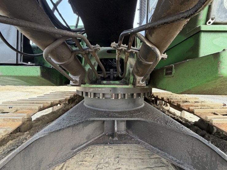 2011-deere-2454d-image-19