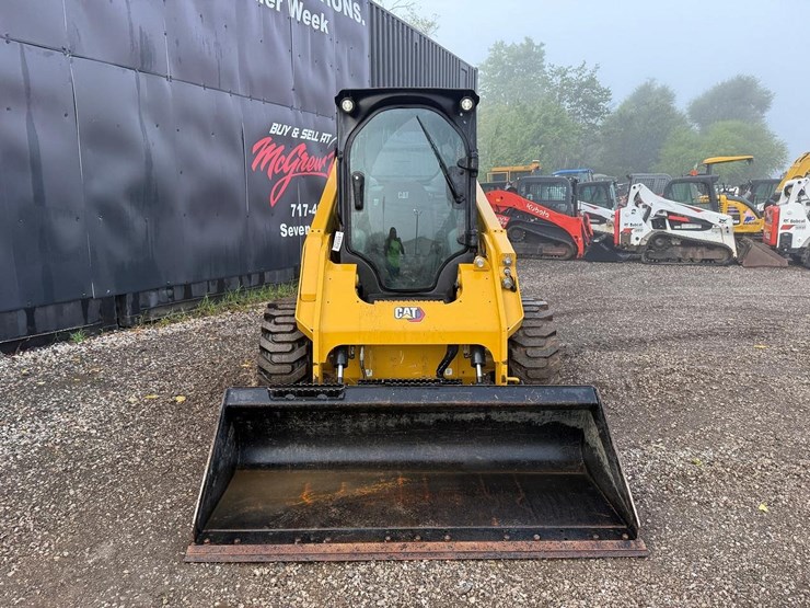2024-caterpillar-262d3-image-7