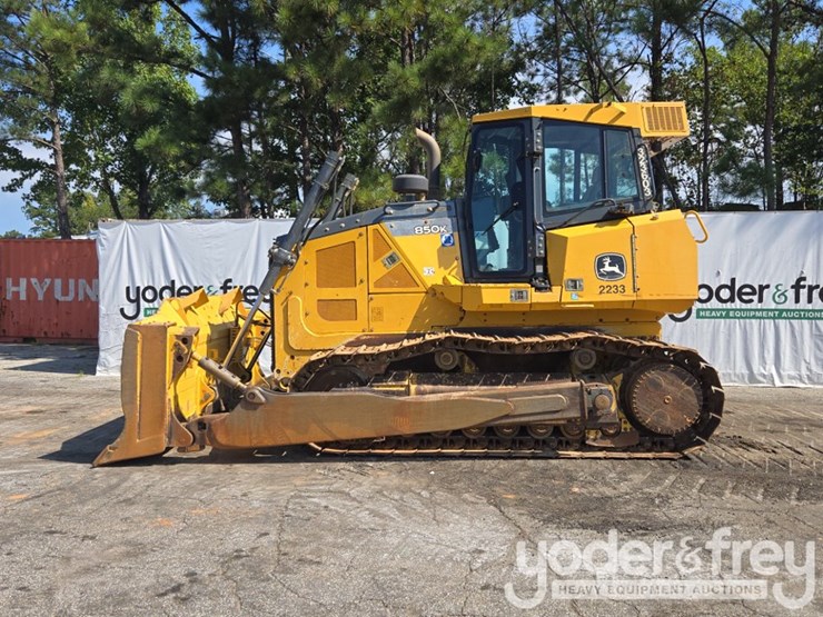 2018-deere-850k-lgp-image-2