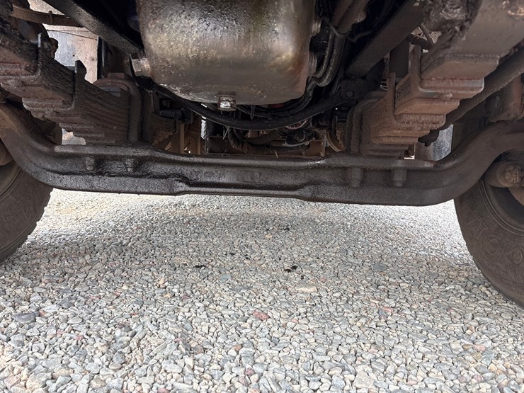 #61388-•-2004-international-5600i-quad-axle-dump-truck-image-67