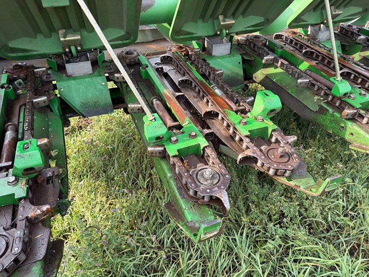 2009-john-deere-608c-image-29