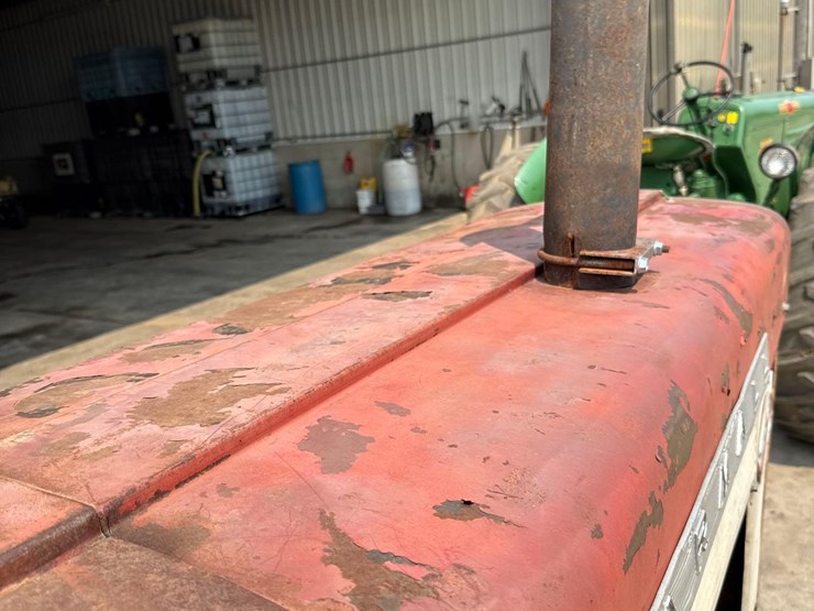 farmall-560-diesel-tractor-image-35