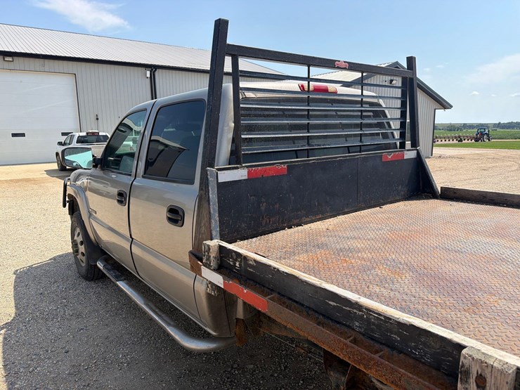 2001-chevrolet-k3500-image-18