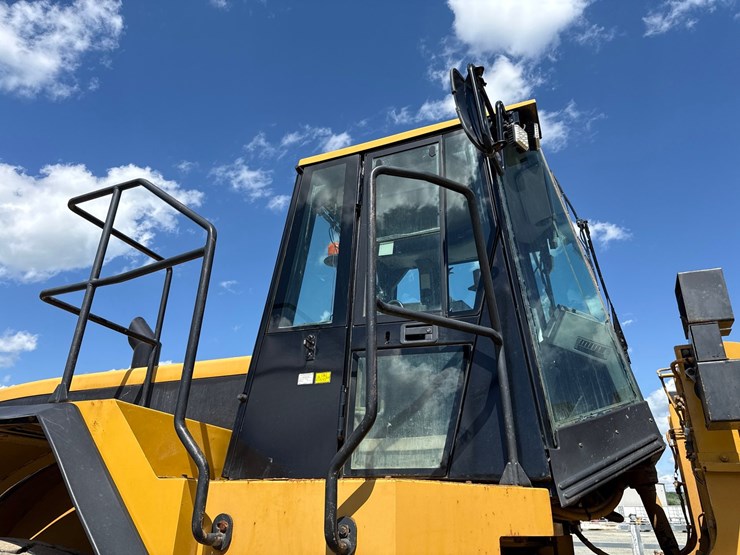 caterpillar-980g-image-61