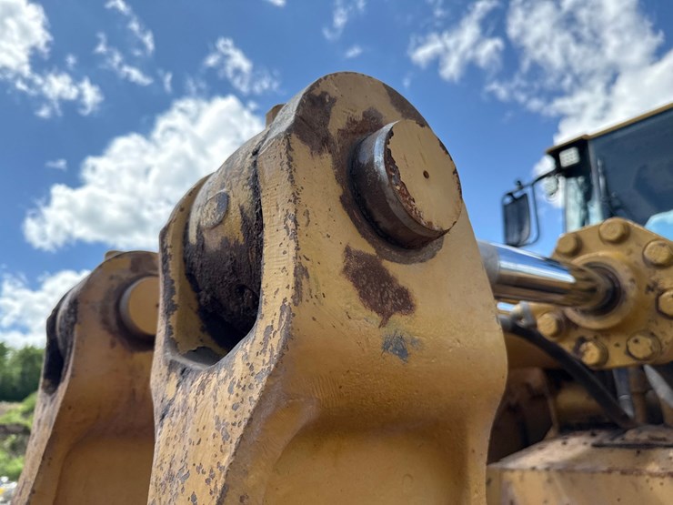 caterpillar-980g-image-21
