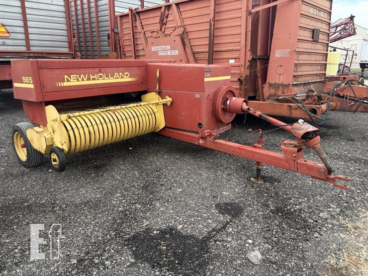 new-holland-565-image-4