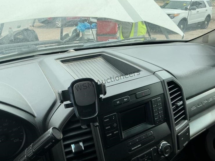 2019-ford-f550-image-18