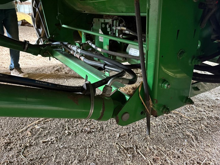 john-deere-s670-image-16