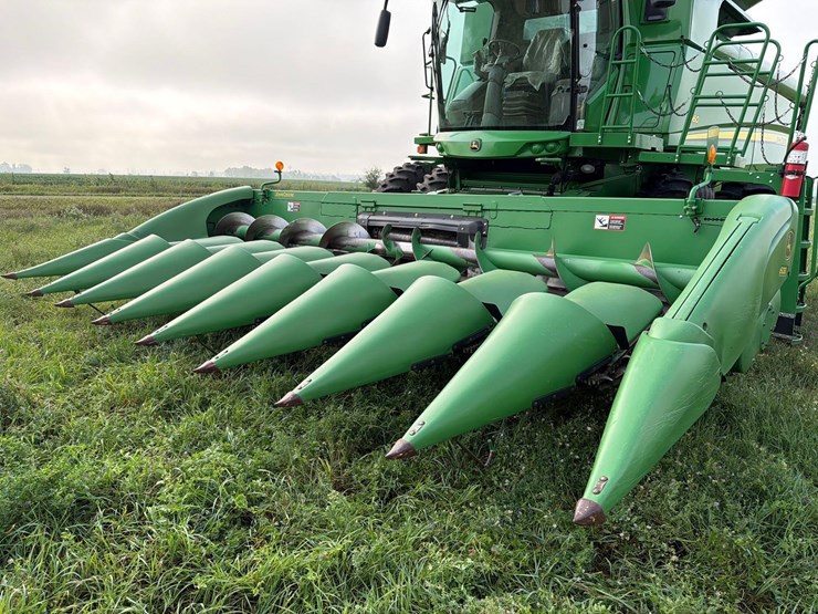 2009-john-deere-608c-image-2