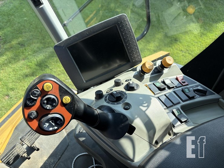 2013-caterpillar-c13-image-22