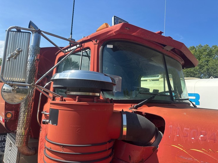 mack-rd690s-image-11
