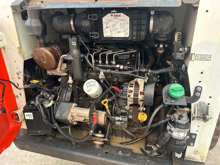2018-bobcat-t630-image-36