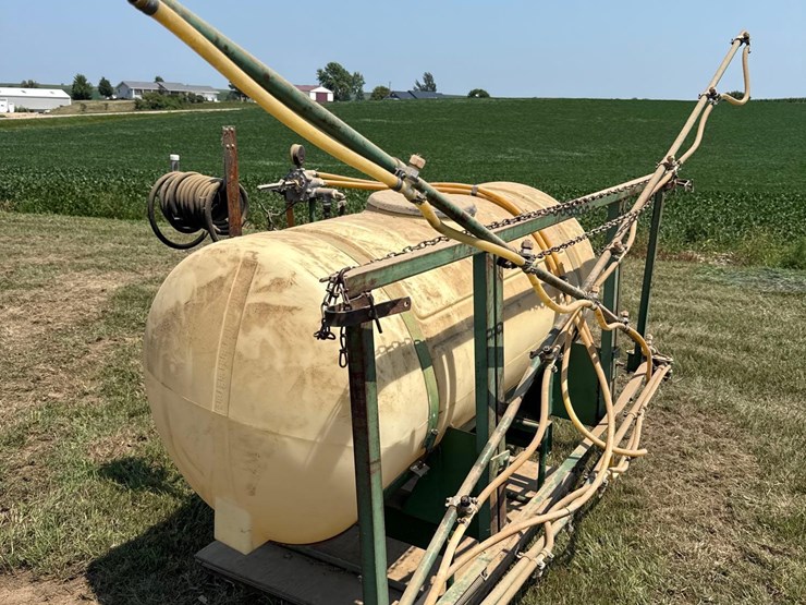 3pt-200-gallon-sprayer-image-10