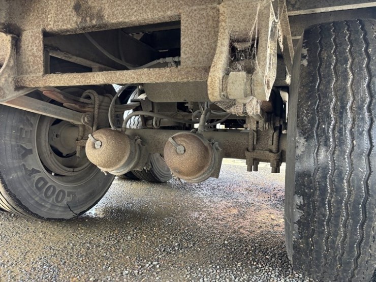 t/a-flatbed-trailer-image-21