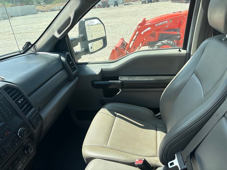 2017-ford-f350-image-46