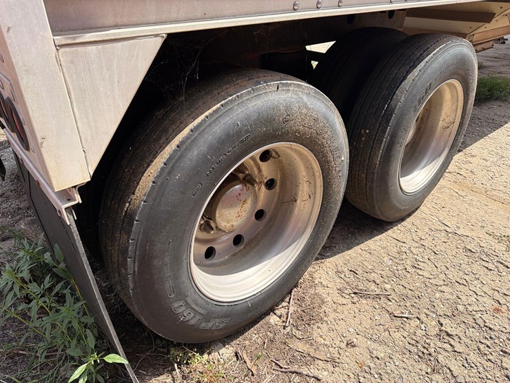 2003-wilson-grain-trailer-image-6