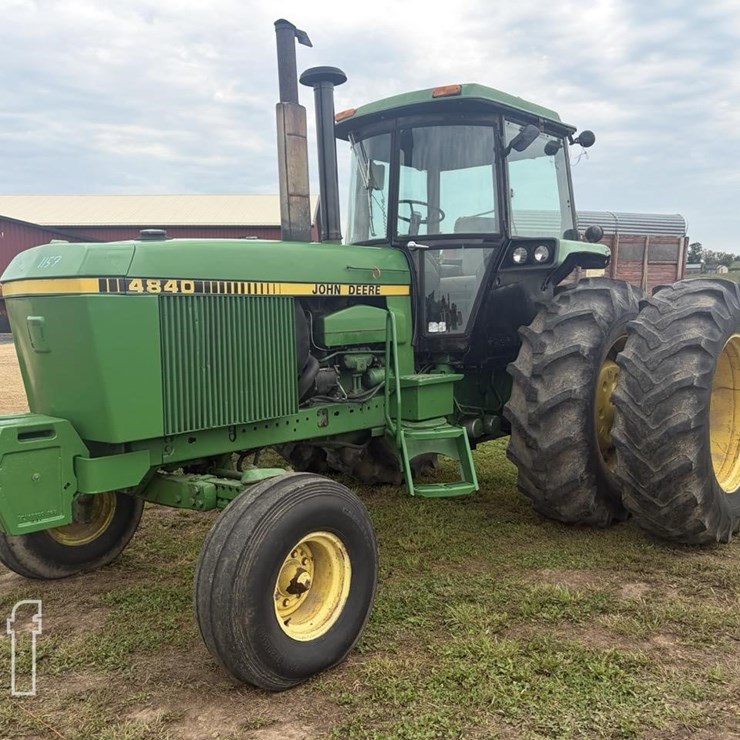 JOHN DEERE 4840