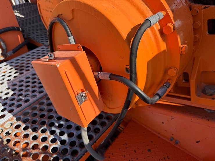 #2470-•-2002-tor-truck-dr-4280-crane-truck-image-146