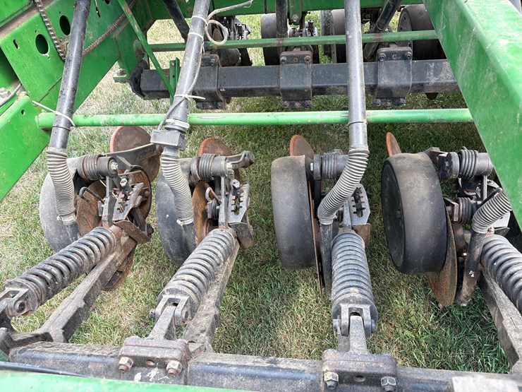 john-deere-1590-image-23