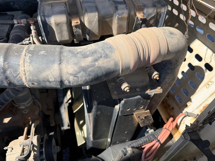 #2470-•-2002-tor-truck-dr-4280-crane-truck-image-71