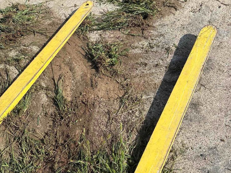 mds-skidloader-pallet-forks-image-10