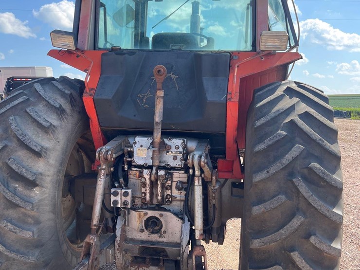 massey-ferguson-2705-image-19