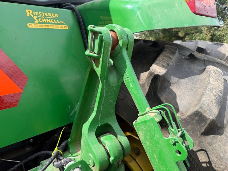 john-deere-8130-image-43