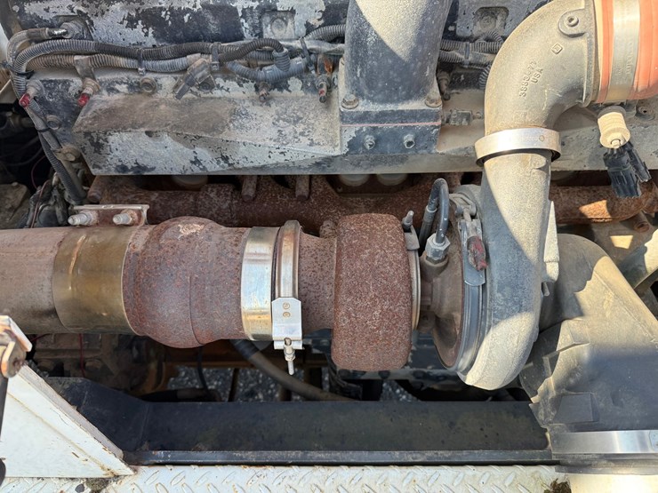 #2470-•-2002-tor-truck-dr-4280-crane-truck-image-63