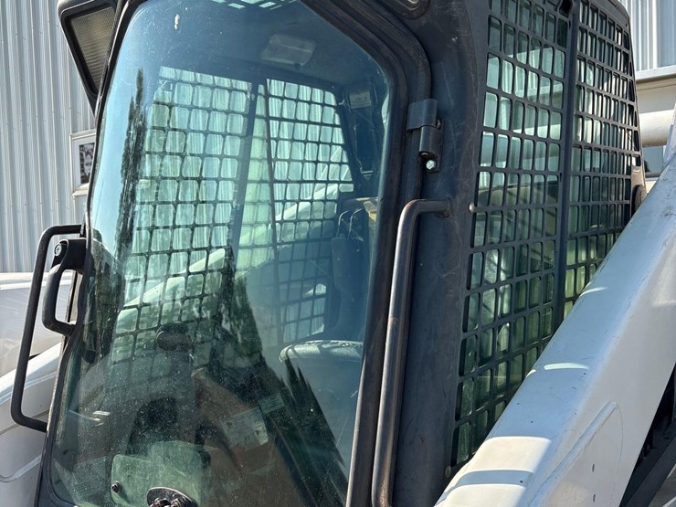 2008-bobcat-s250-image-10