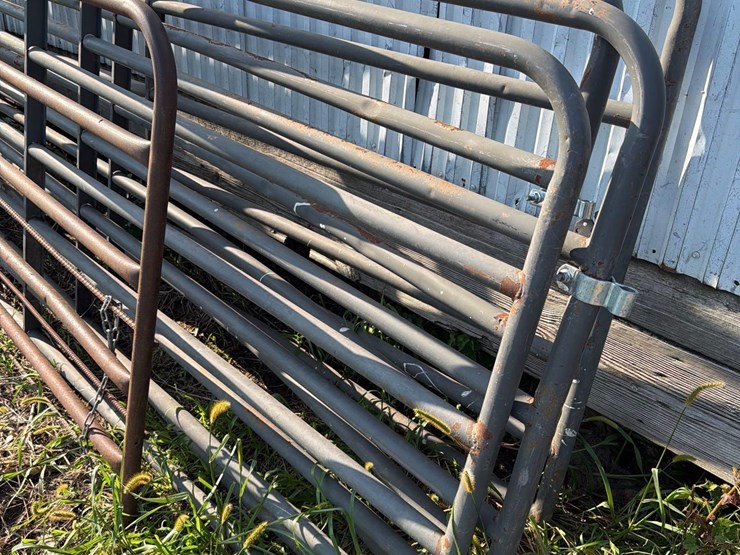 5-grey-gates-image-5