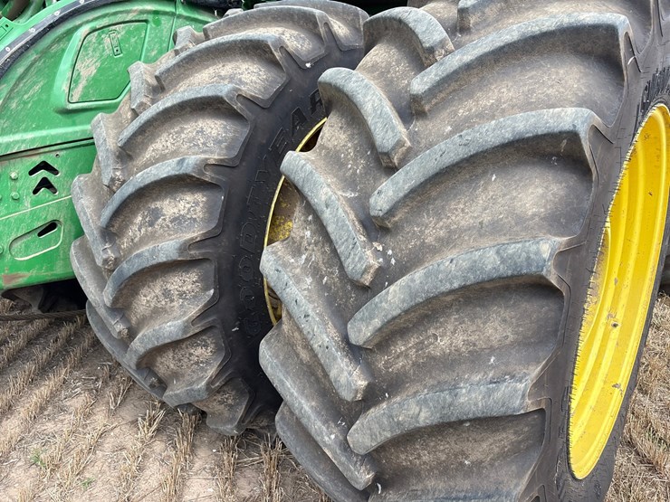 2022-john-deere-640-image-90