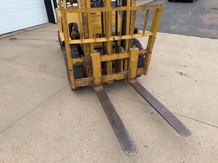 komatsu-fg25-propane-forklift-image-5