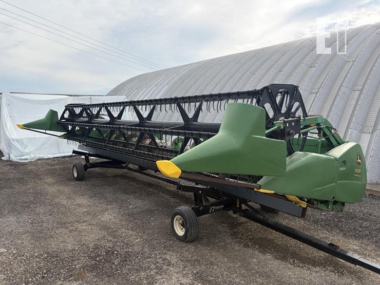 2005-john-deere-625f-image-1