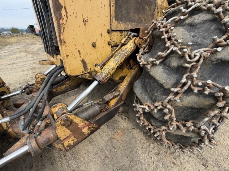 1994-caterpillar-518c-image-16