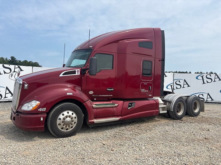 2014-kenworth-t680-image-1