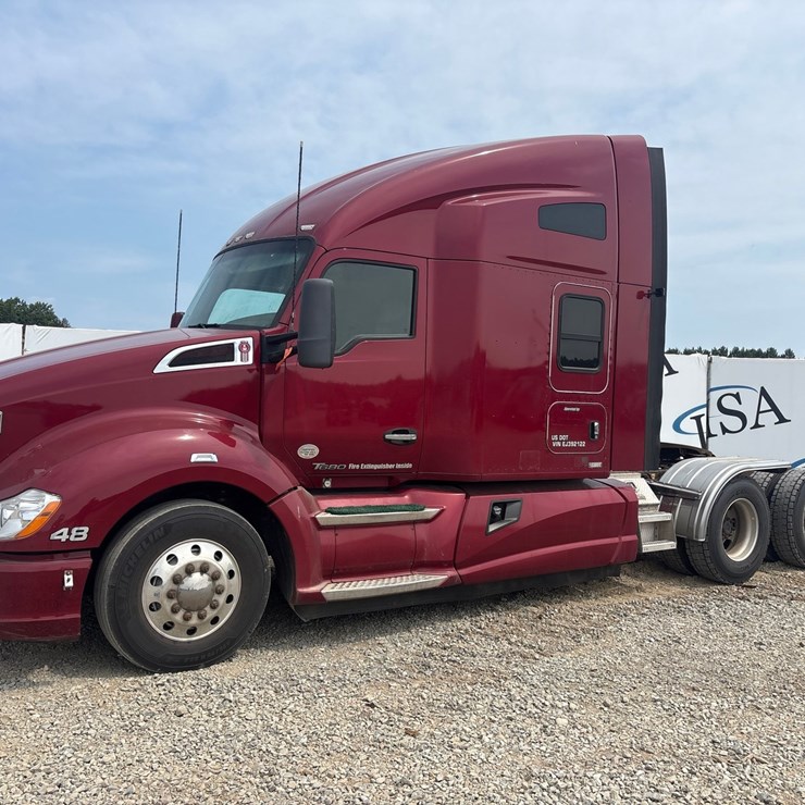 2014 KENWORTH T680