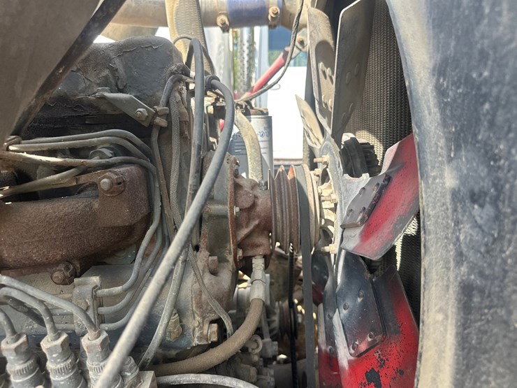 mack-rd690s-image-39