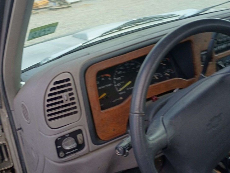 1995-chevrolet-k1500-image-10