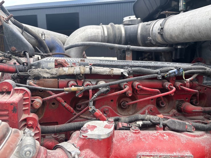 2012-kenworth-w900-image-43