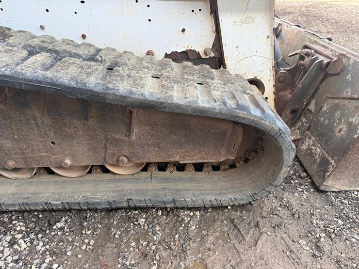 bobcat-t750-image-14
