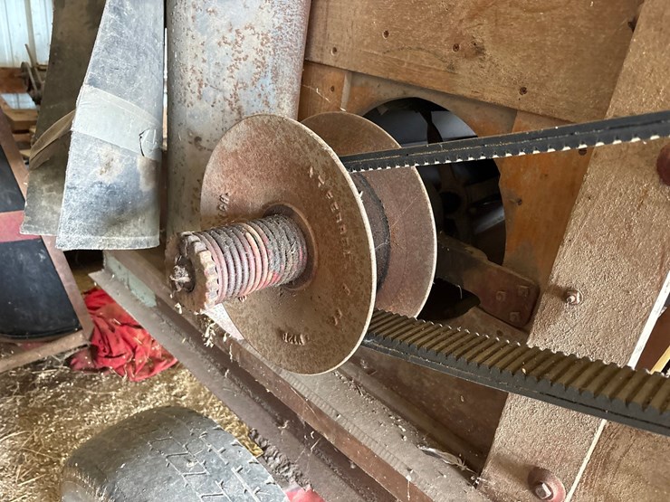 #2915-•-electric-wheat/grain-fanning-mill-trailer-image-18